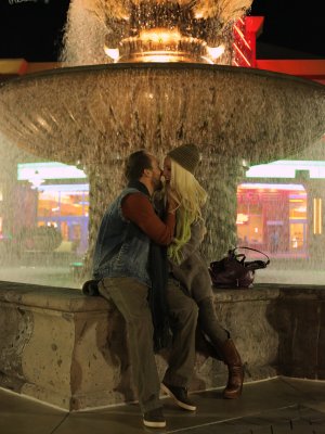 С чувствами сделал кунилингус молоденькой любовнице в красных трусиках после долгой разлуки