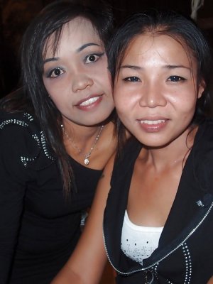 Турист снимает анальный секс с тайской проституткой за баты крупным планом