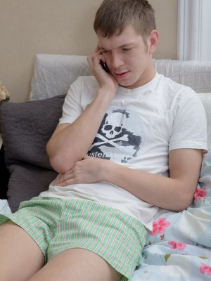 Не бойся, от спермы в заднице еще никто не забеременнел