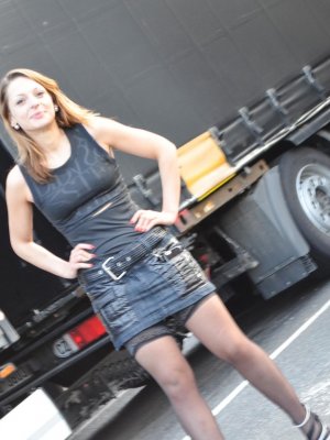 За отсос и секс в пизду без презика заплачу пару сотен баксов