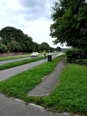 Велопрогулка привела к анальной ебли зрелой нимфы в белых чулках