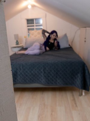 Соблазнил татуированную девушку из тиндера на секс от первого лица