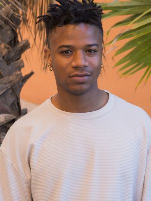 Межрасовый секс японской мамочки с молодой фигурой