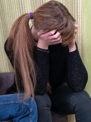 Русская девственница делает минет для хуя иностранца