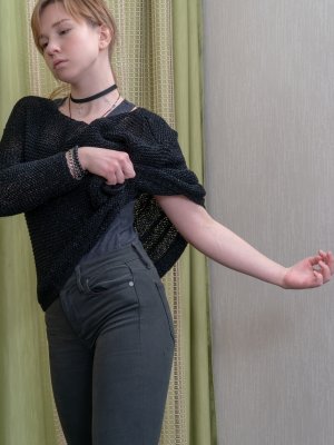 Русская девственница делает минет для хуя иностранца