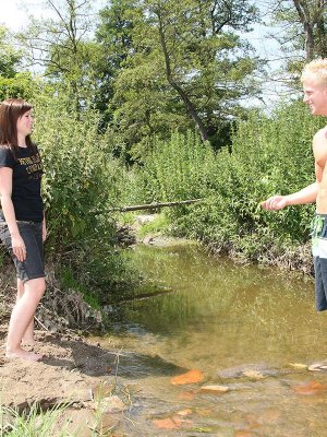 Секс русских на улице с оральными ласками для порно фотоальбома